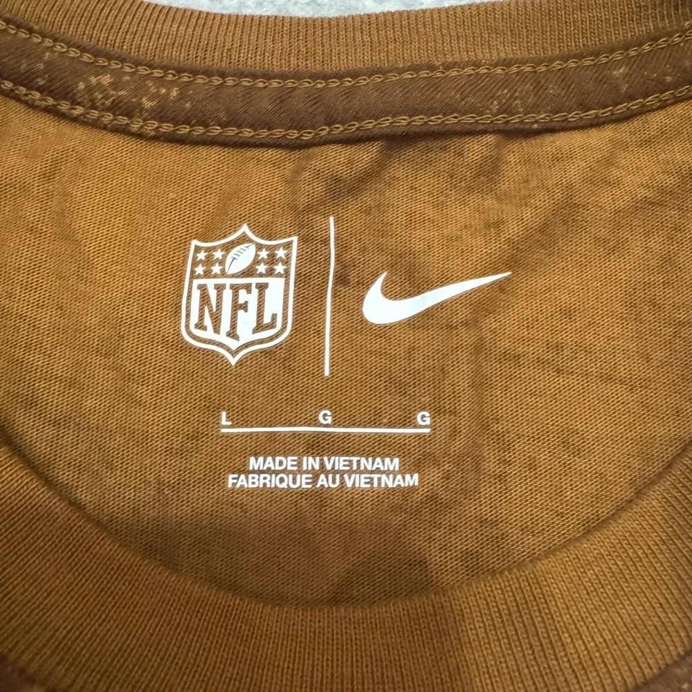 Nike keywords salute